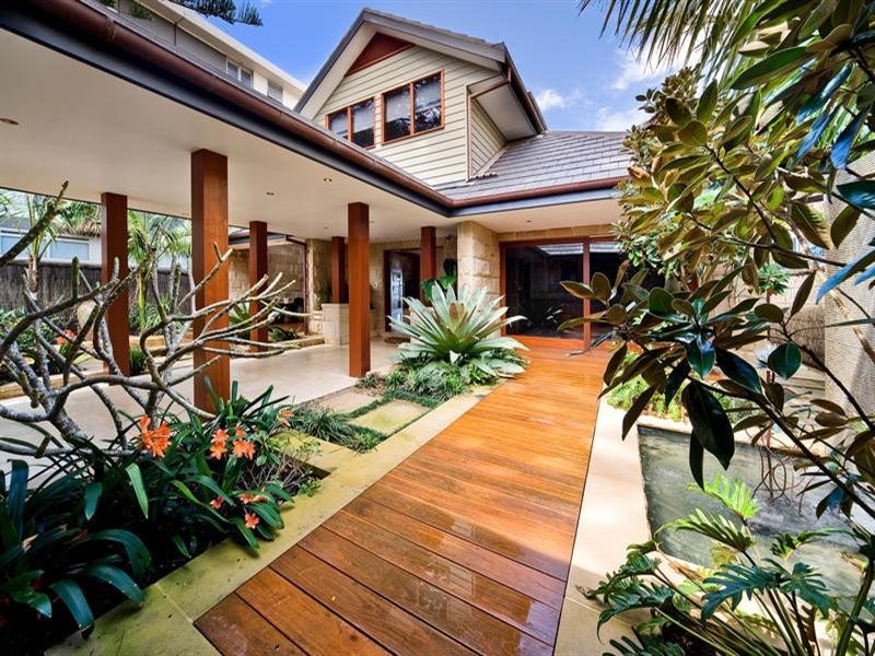 15 Surfview Road, Mona Vale NSW 2103