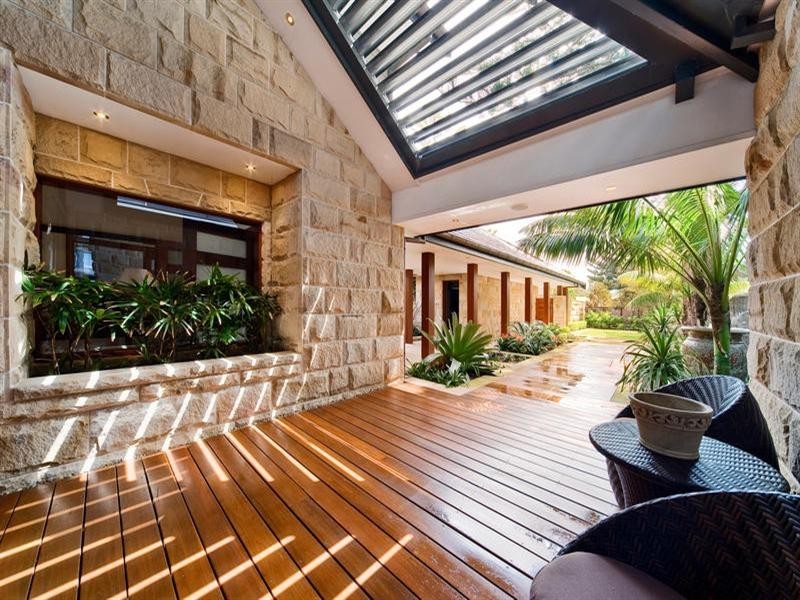 15 Surfview Road, Mona Vale NSW 2103