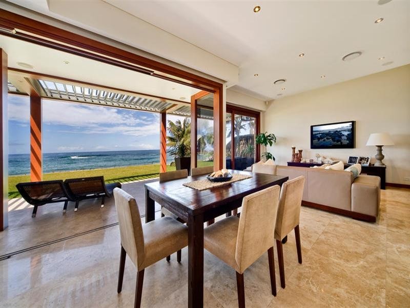 15 Surfview Road, Mona Vale NSW 2103