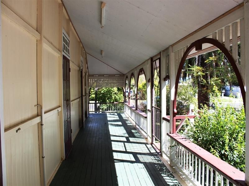 6 Mangerton Street, Toogoolawah QLD 4313