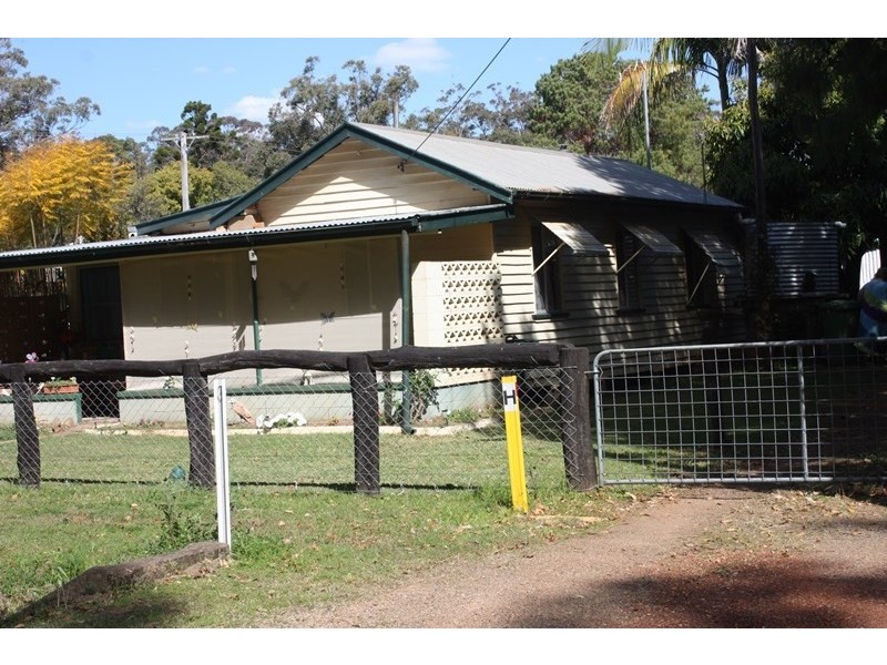 15 Margaret, Blackbutt QLD 4306