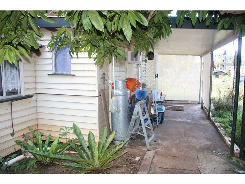 15 Margaret, Blackbutt QLD 4306