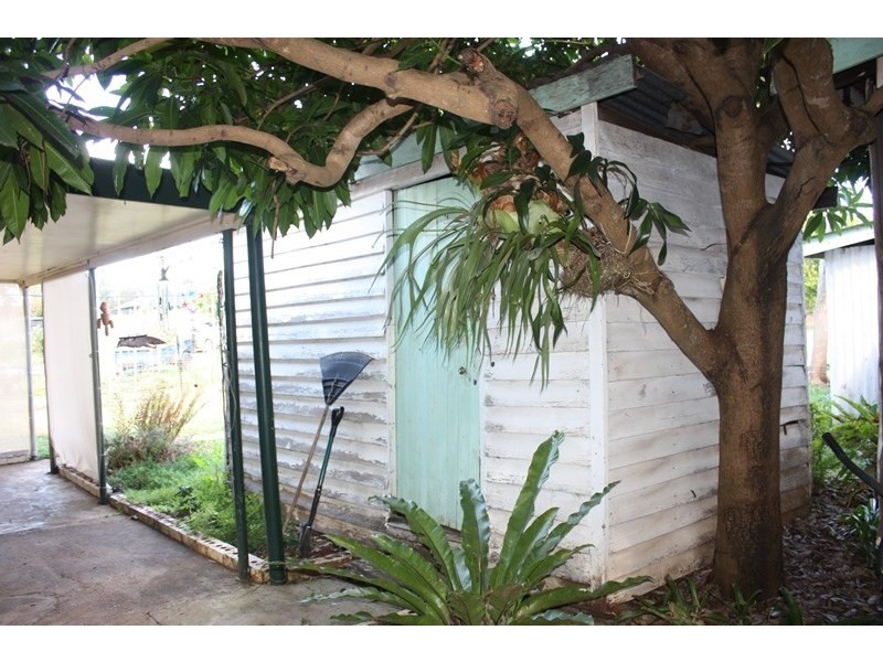 15 Margaret, Blackbutt QLD 4306