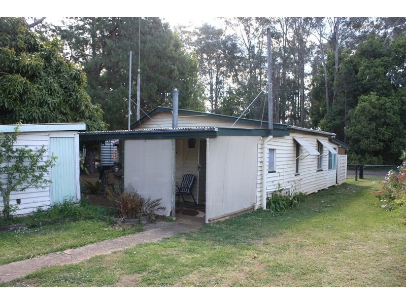 15 Margaret, Blackbutt QLD 4306