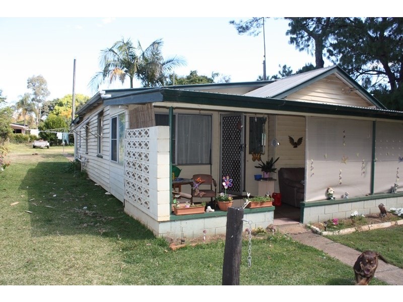 15 Margaret, Blackbutt QLD 4306
