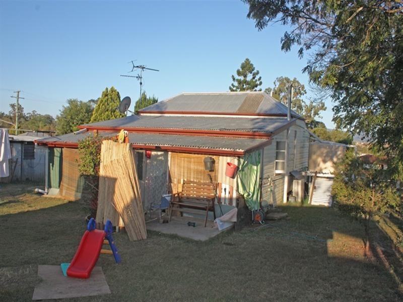 3 Factory Lane, Toogoolawah QLD 4313