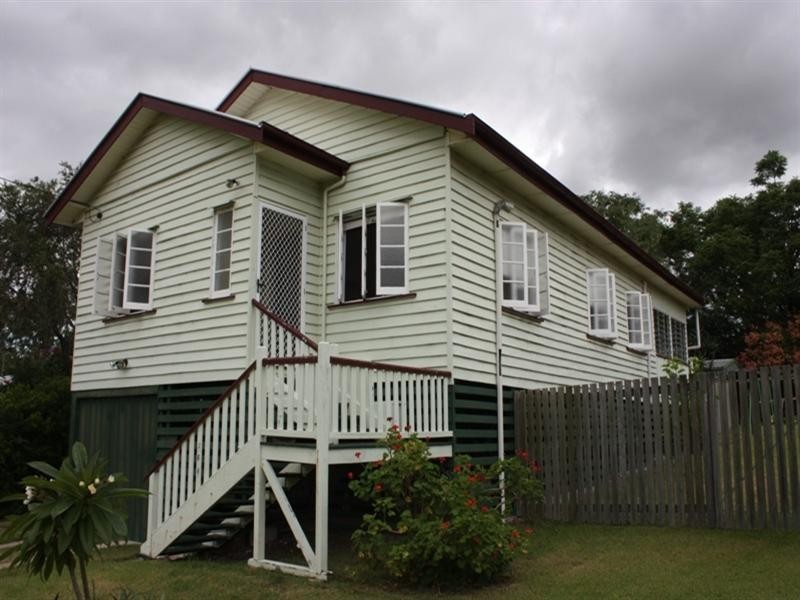 60 Dingyarra Street, Toogoolawah QLD 4313