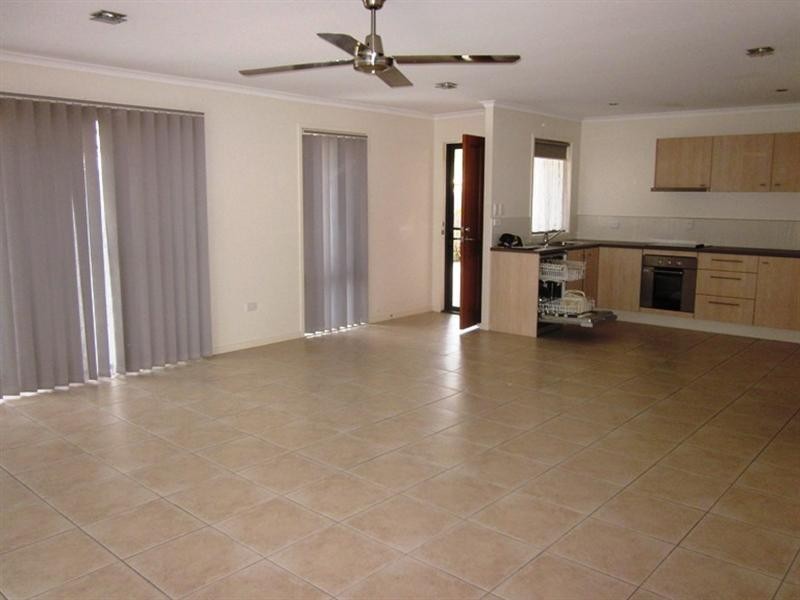 Unit 2/97 Fulham Street, Toogoolawah QLD 4313