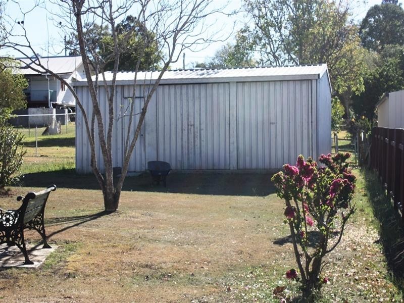 9 EDWARD Street, Toogoolawah QLD 4313