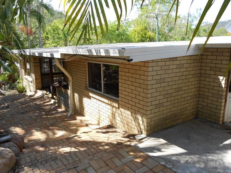 14-16 Edward Street, Somerset Dam QLD 4312