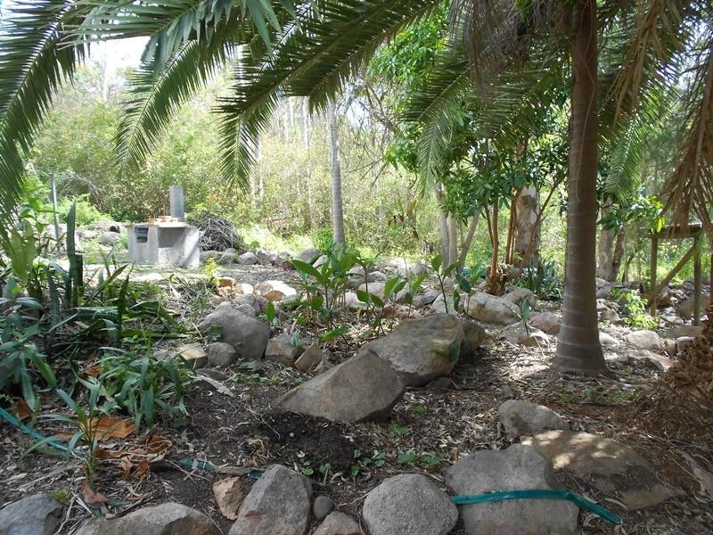 14-16 Edward Street, Somerset Dam QLD 4312