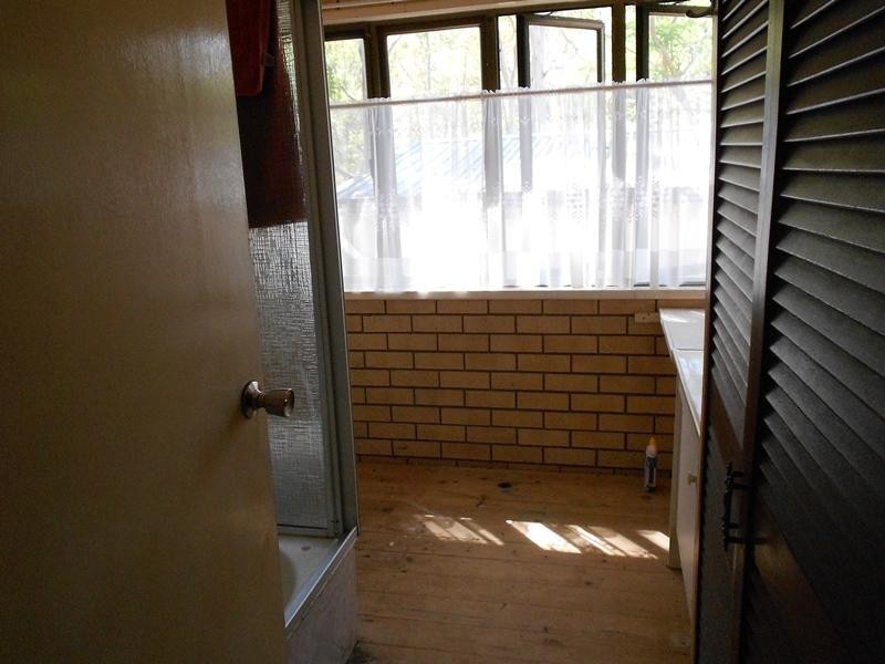 14-16 Edward Street, Somerset Dam QLD 4312