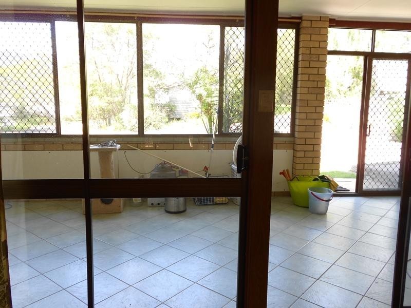 14-16 Edward Street, Somerset Dam QLD 4312