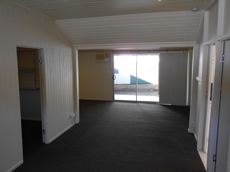 2 Guldbransen Street, Somerset Dam QLD 4312