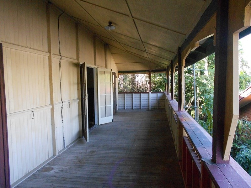 3 Fifth Avenue, Somerset Dam QLD 4312