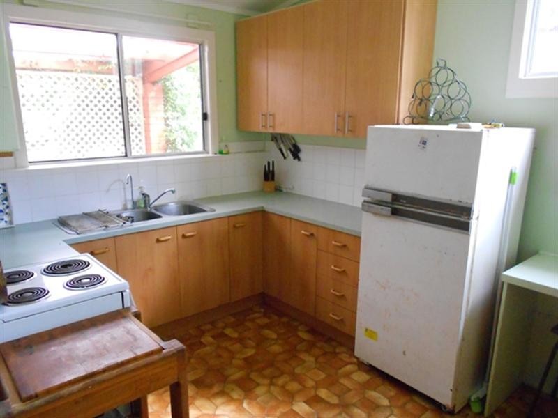 5-7 Jubilee Street, Somerset Dam QLD 4312