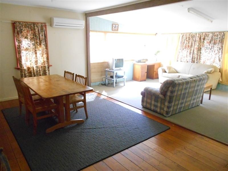 5-7 Jubilee Street, Somerset Dam QLD 4312