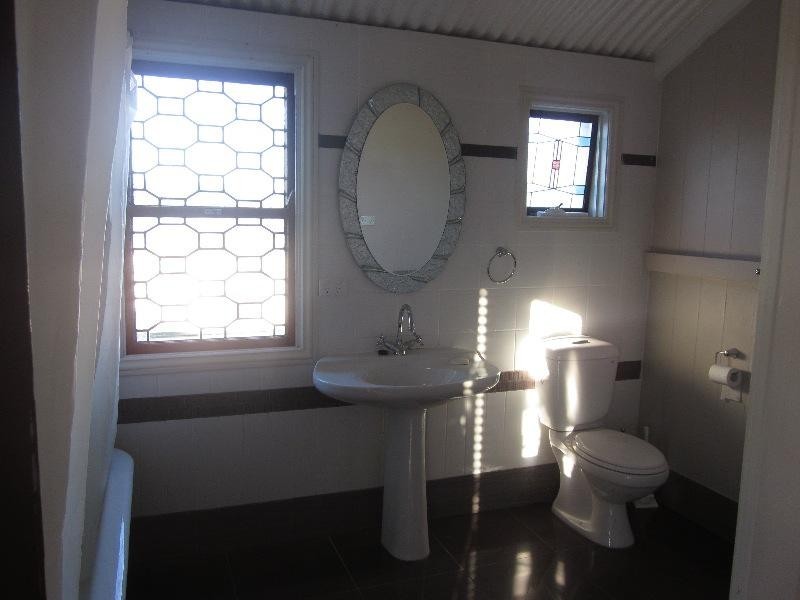 43 Bellambi Street, Toogoolawah QLD 4313