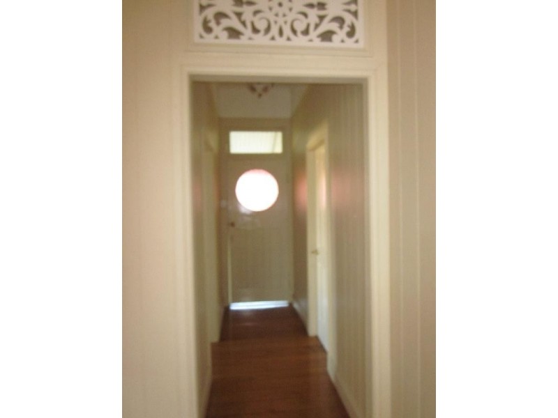 43 Bellambi Street, Toogoolawah QLD 4313