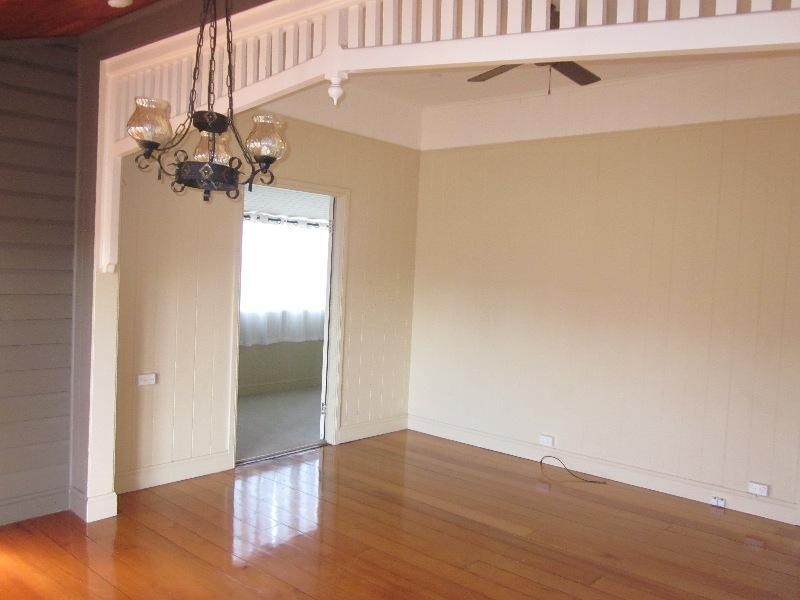 43 Bellambi Street, Toogoolawah QLD 4313