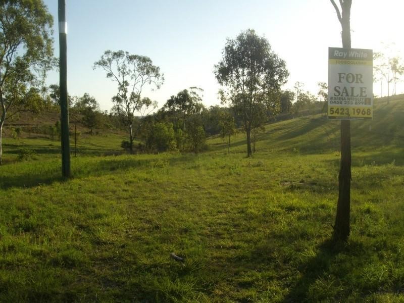 Blackbutt QLD 4306