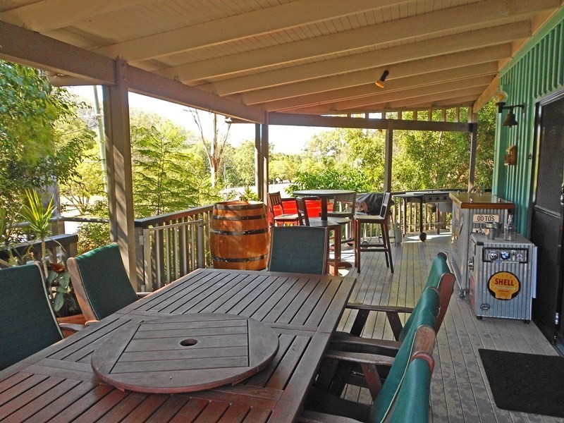 1 Guldbransen Street, Somerset Dam QLD 4312