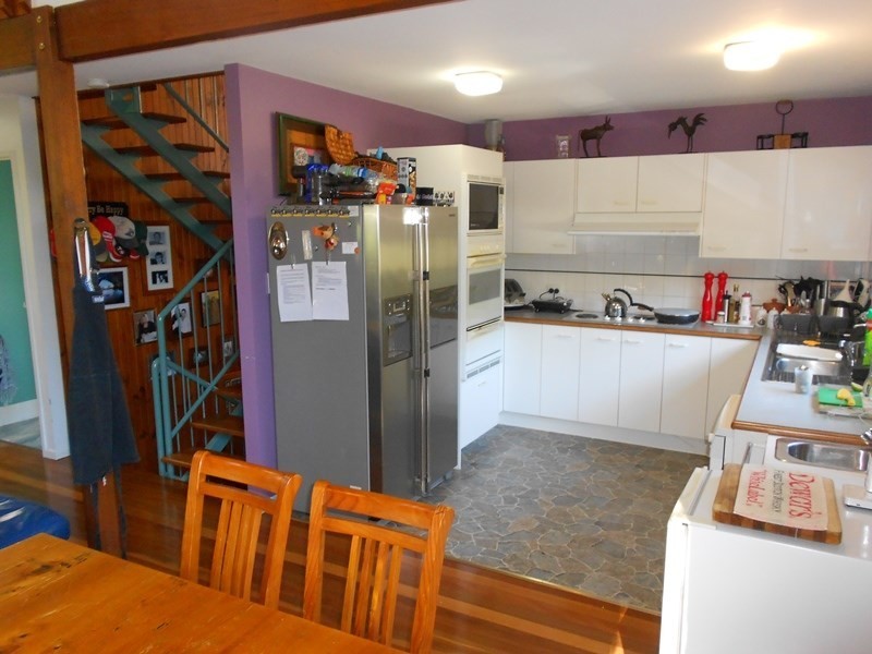 1 Guldbransen Street, Somerset Dam QLD 4312
