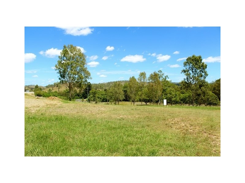 14 Railway Terrace, Moore QLD 4306