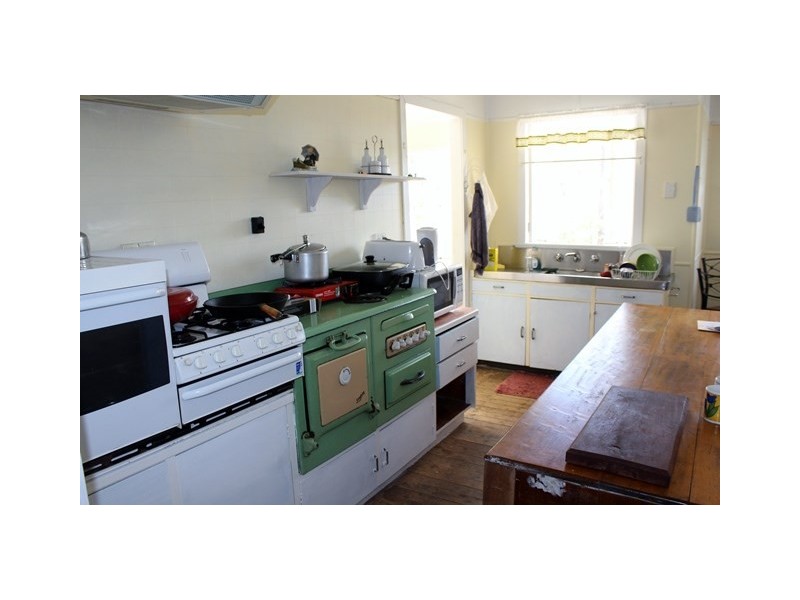 49 Franks Road, Blackbutt QLD 4306