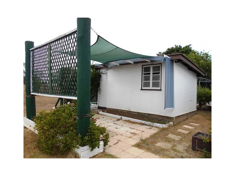 24 Bellambi Street, Toogoolawah QLD 4313