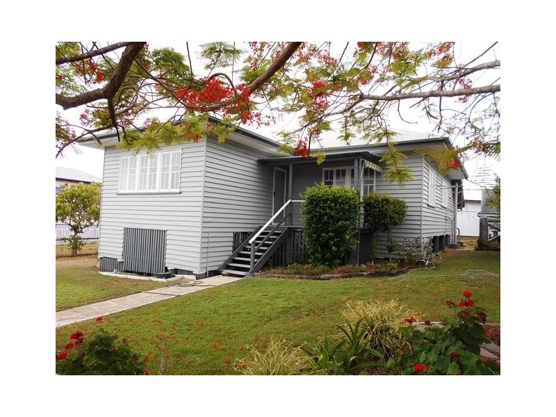 24 Bellambi Street, Toogoolawah QLD 4313