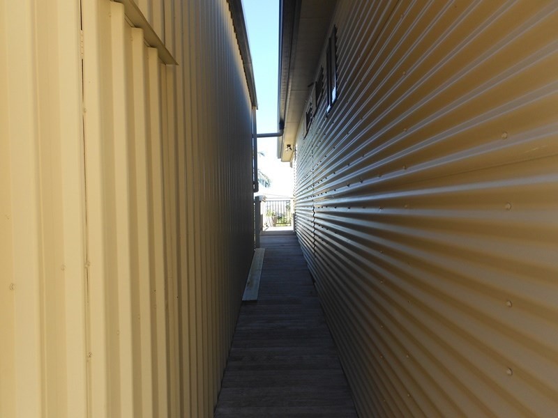 5 Fourth Avenue, Somerset Dam QLD 4312