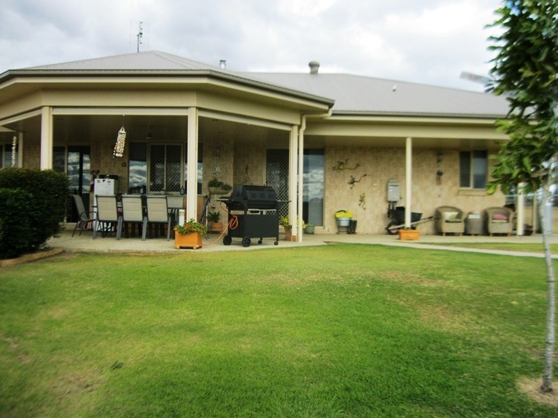 293 Nukku North Road, Blackbutt QLD 4306