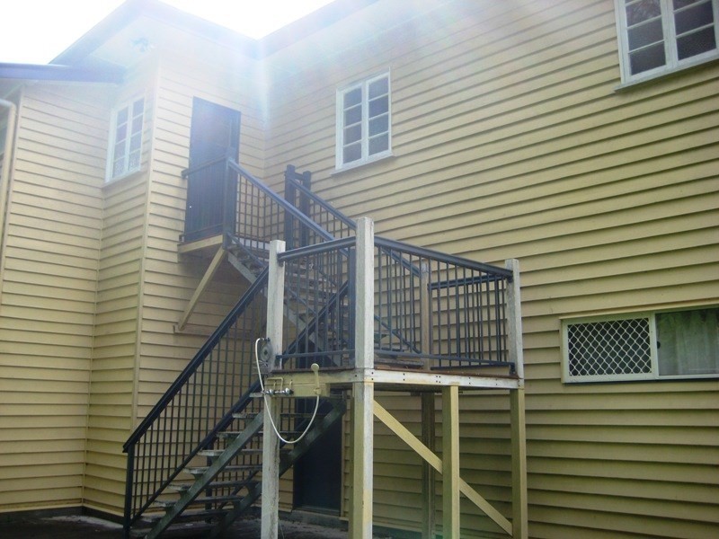 9 King Street, Somerset Dam QLD 4312