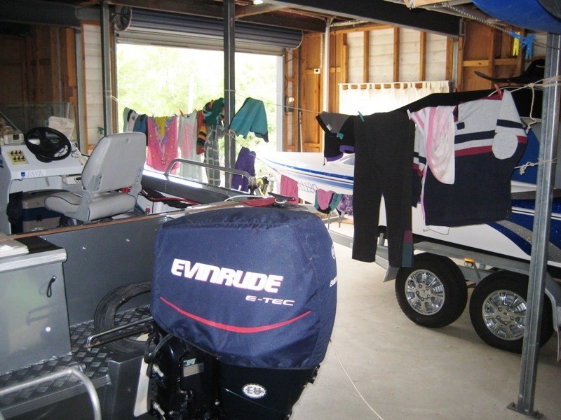 9 King Street, Somerset Dam QLD 4312