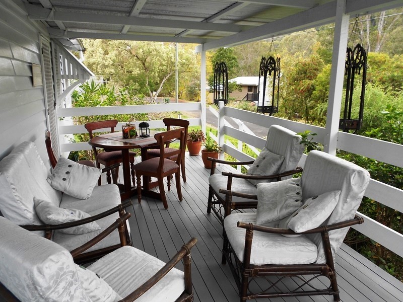 3 Edward Street, Somerset Dam QLD 4312