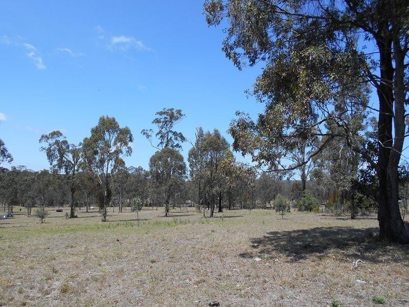 17 MARRINGTON Close, Blackbutt QLD 4306