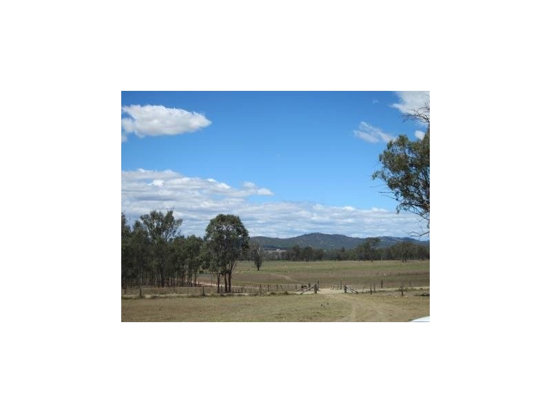 37 Golinski’s Lane, Toogoolawah QLD 4313