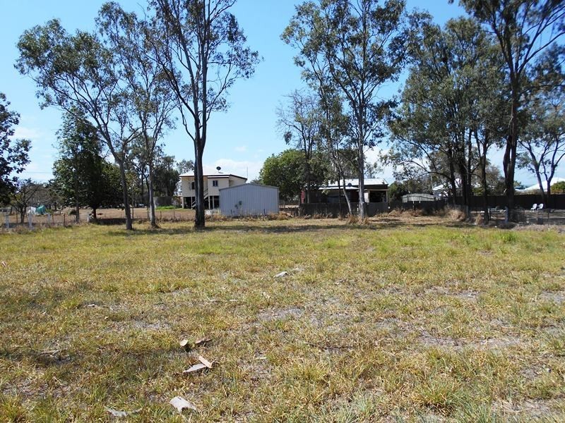 41 Dingyarra Street, Toogoolawah QLD 4313