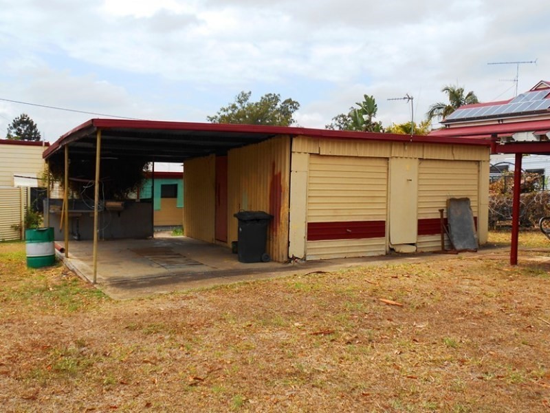 11 Mangerton Street, Toogoolawah QLD 4313