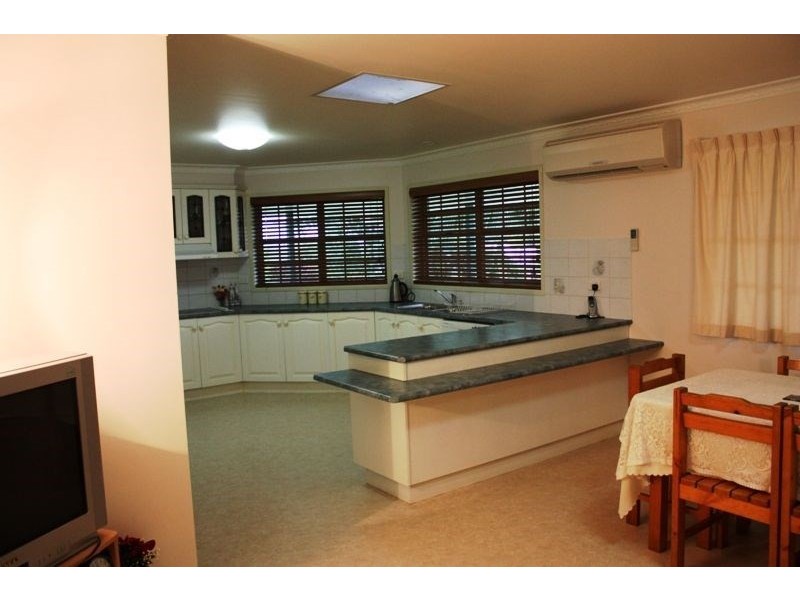 15 Victoria Street, Toogoolawah QLD 4313