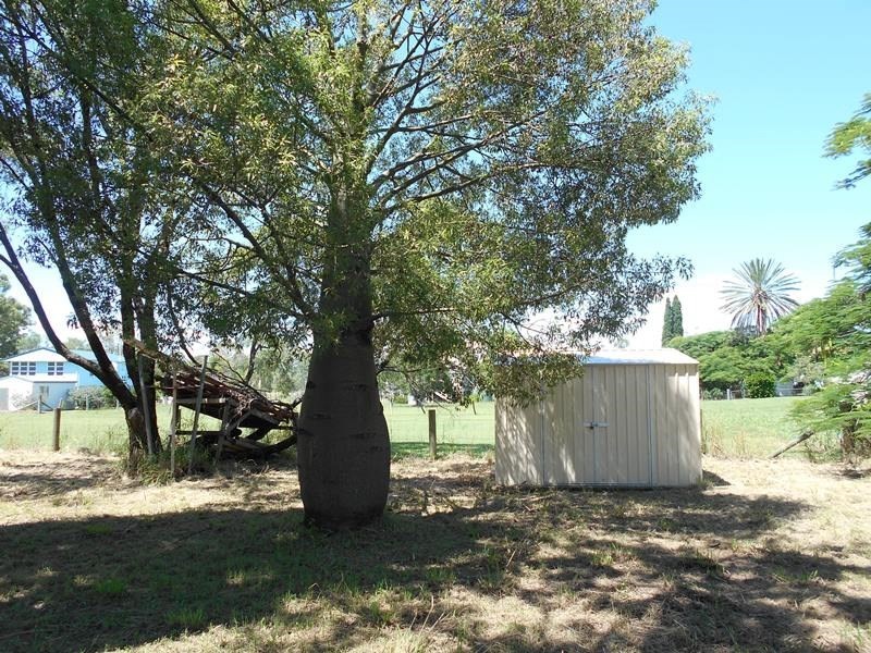 8 CAIRNSCROFT, Toogoolawah QLD 4313