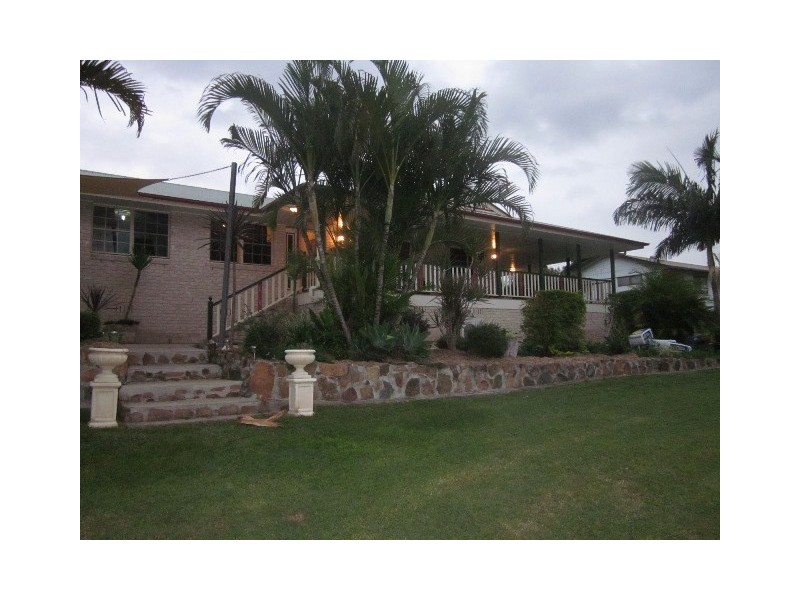 15 Victoria Street, Toogoolawah QLD 4313