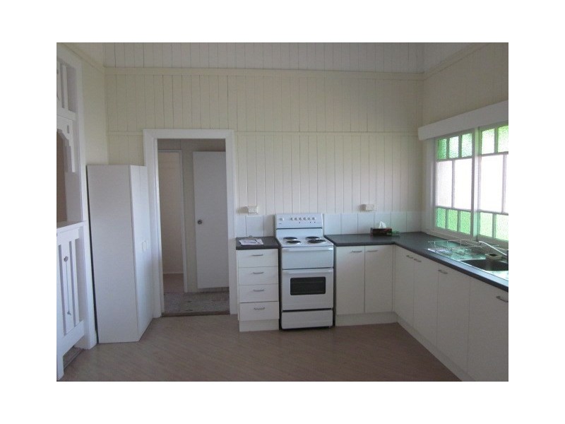 92 Eskdale Road, Toogoolawah QLD 4313