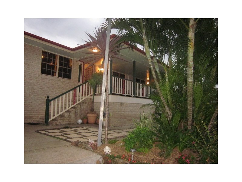 15 Victoria Street, Toogoolawah QLD 4313