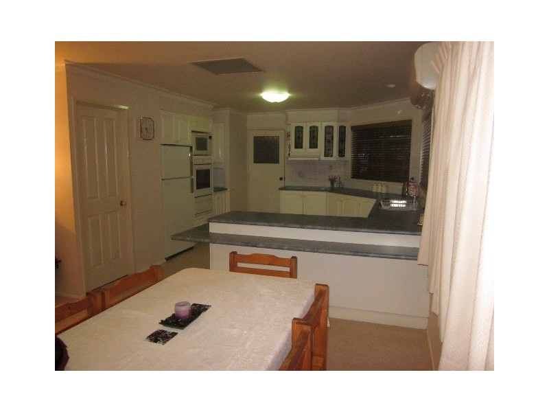 15 Victoria Street, Toogoolawah QLD 4313