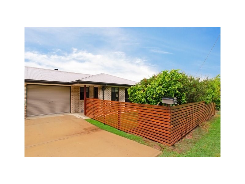 Unit 2/99 Fulham Street, Toogoolawah QLD 4313
