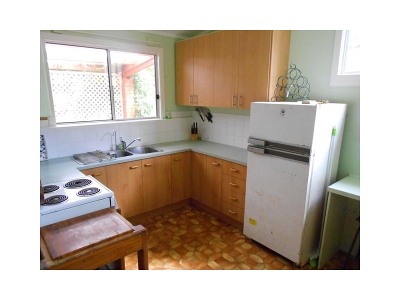 5 Jubilee Street, Somerset Dam QLD 4312