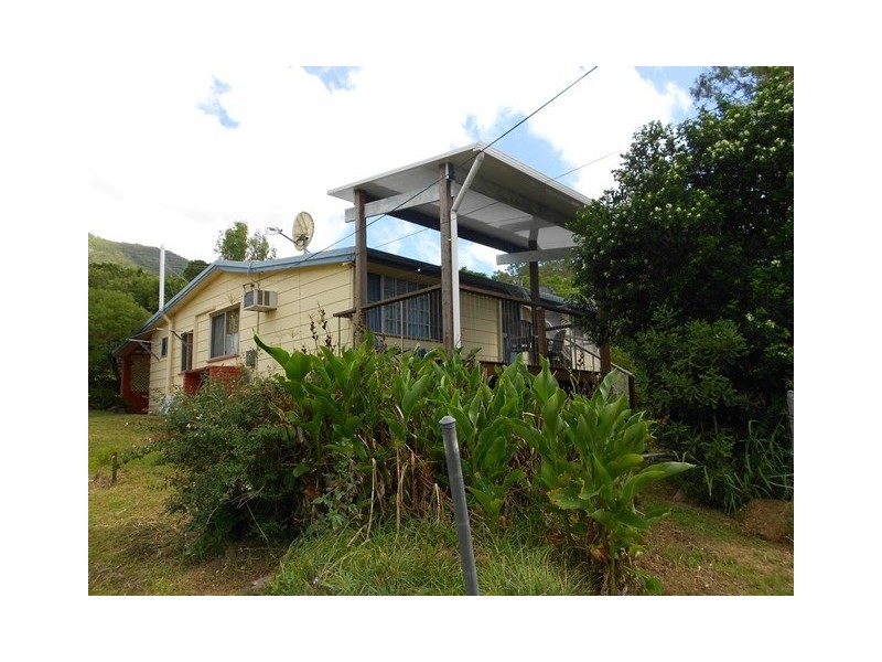 5 Jubilee Street, Somerset Dam QLD 4312