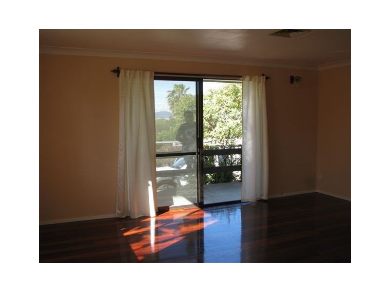 13 Victoria Street, Toogoolawah QLD 4313